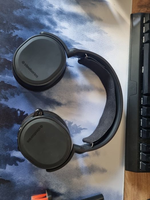 Casti gaming Steelseries Arctis 5