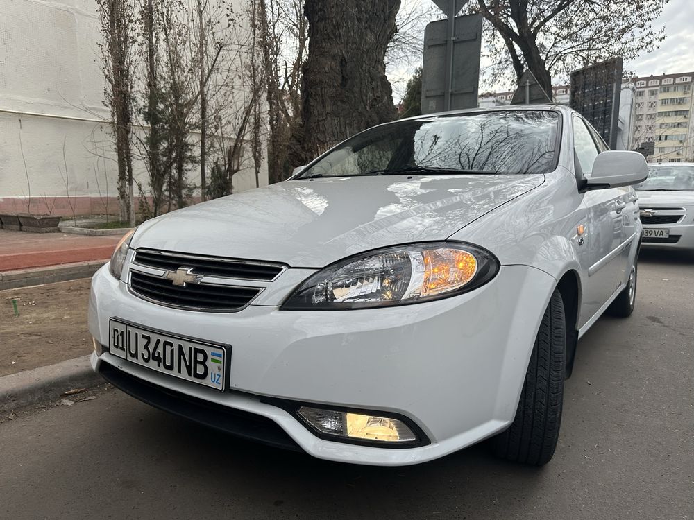 Продаю Gentra Elegant 1.5 (Lacetti)