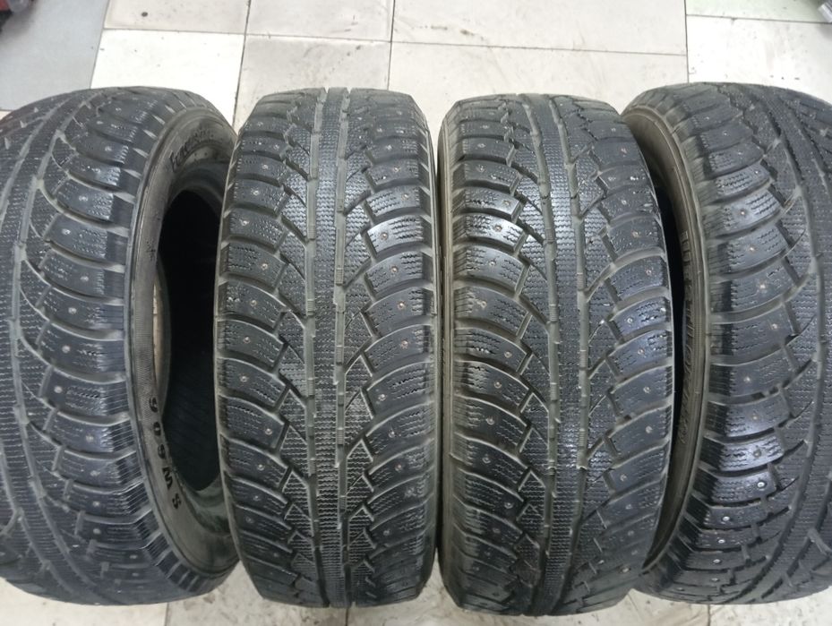 Шины шипованные Westlake 215/60R16.