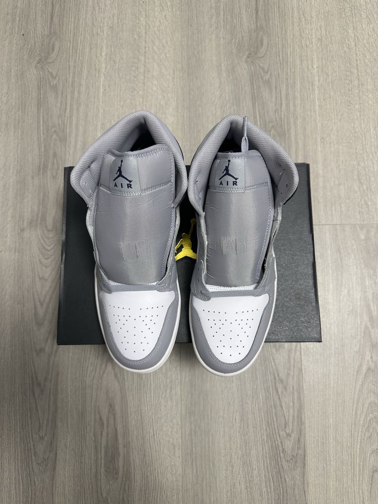 Air Jordan 1 Mid