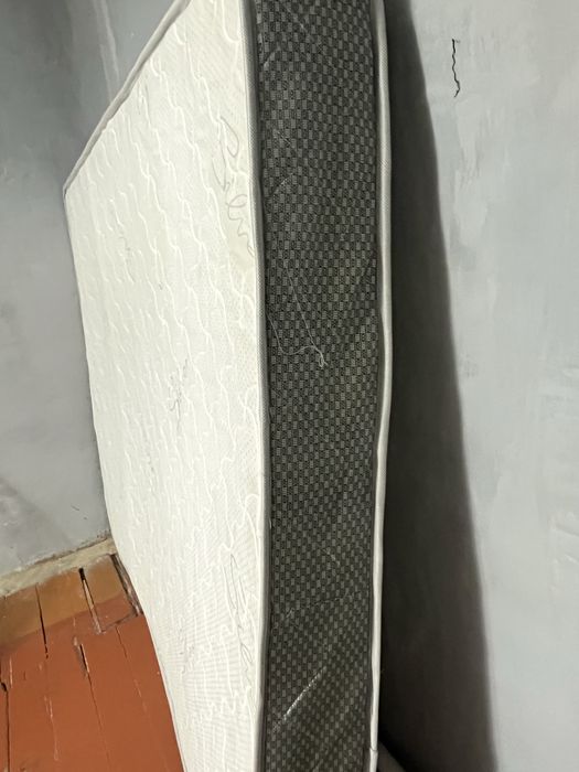 Матрас пружинный