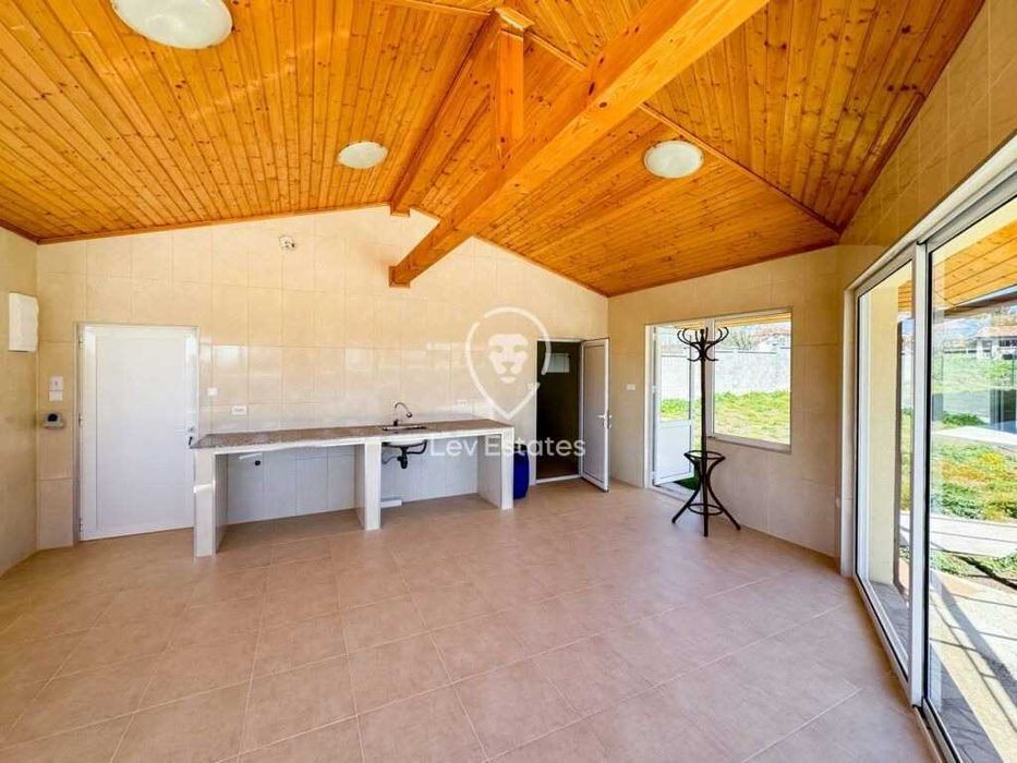 Продава се Къща в с. Рудник, Област Бургас - 320 кв.м за 1125 €/кв.м - Снимка #2