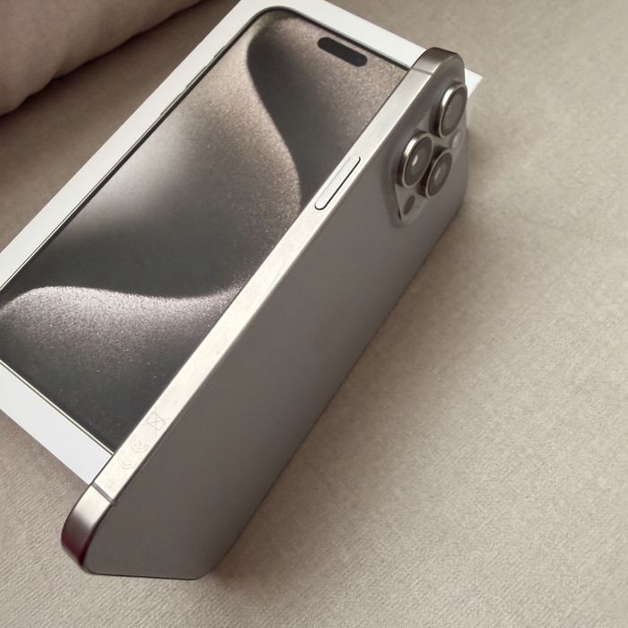 Iphone 15 pro max 512