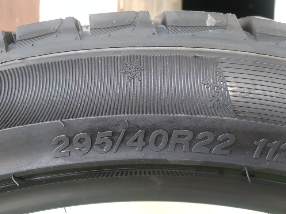 Зимние автошины 295/40R22