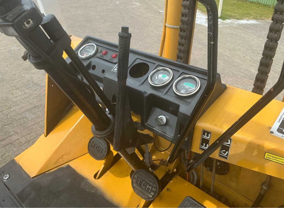 Stivuitor 3T TCM  FHD30Z8