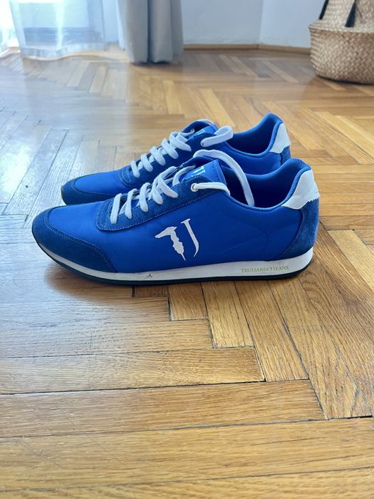 Adidași Trussardi nr 45 in stare impecabila