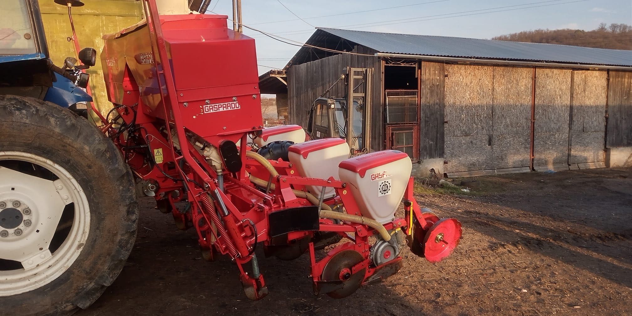 Semănătoare Gaspardo pe 6 rânduri