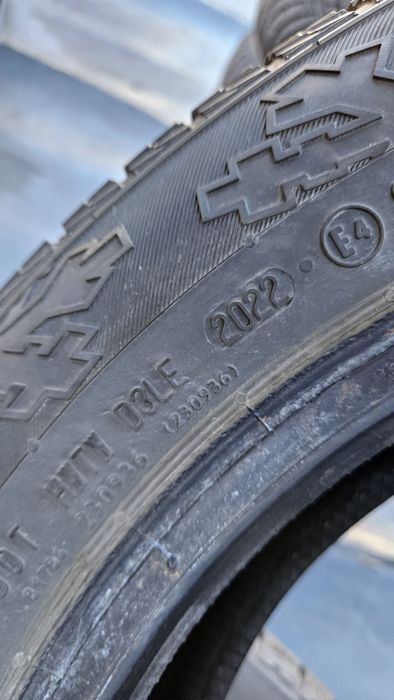 2бр гуми 175 65 15 континентал дот 22
