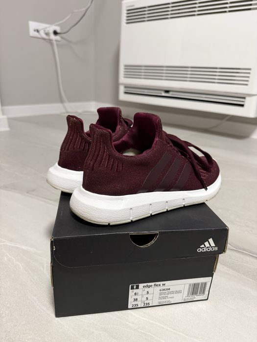 Дамски маратонки Adidas - бордо