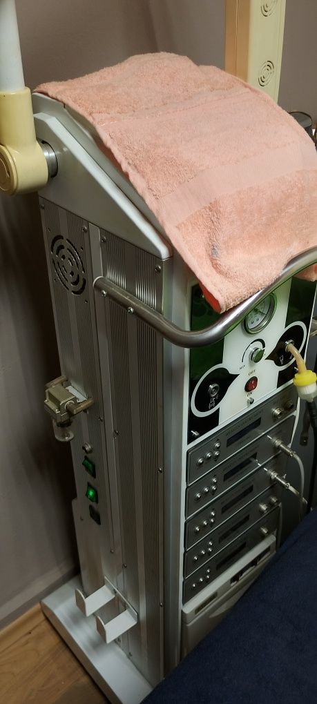 Разпродавам козметичен салон на безценица