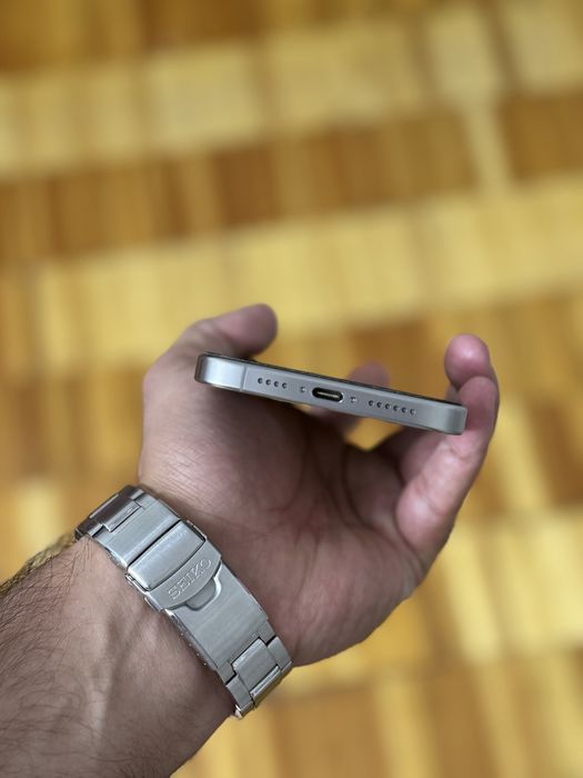 iPhone 16 Pro Max SIM karta. Natural Titanium 256GB. 98%