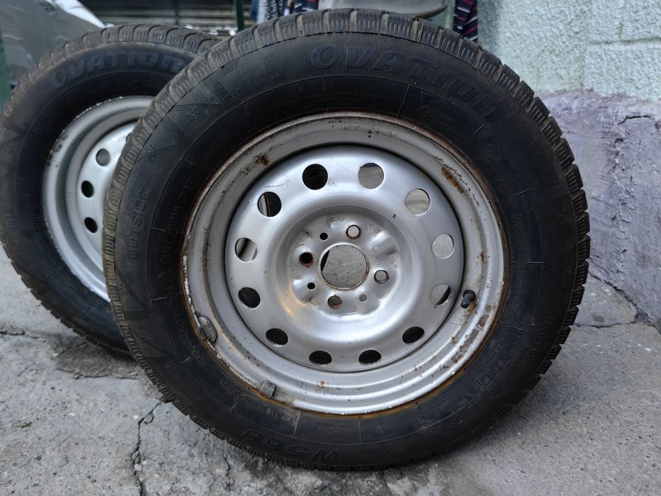 Продам зимный колёса  2шт на ладу гранту , калину , 14-15ку