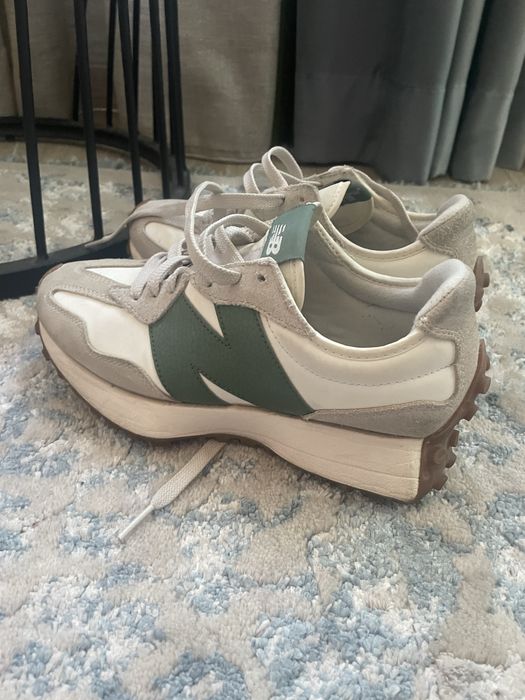 Кожени маратонки New Balance 327 бяло и зелено