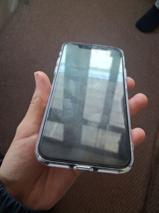 Arzon iPhone X sotilad