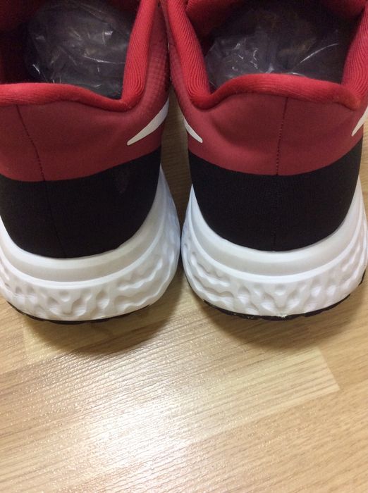 Nike Revolution / 49