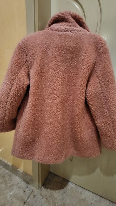 Пухено палто на Zara