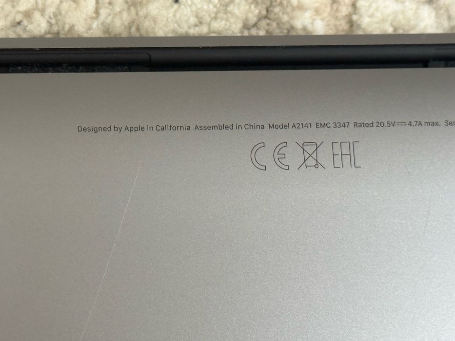 Apple Macbook Pro 16 inch, Intel I9 9th gen,16Gb RAM, 1TB NVMe.