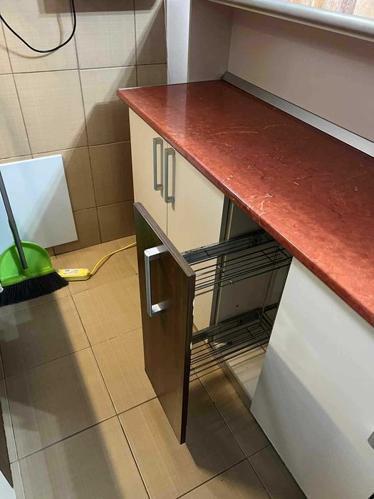 Vand insula de bucatarie cu bar