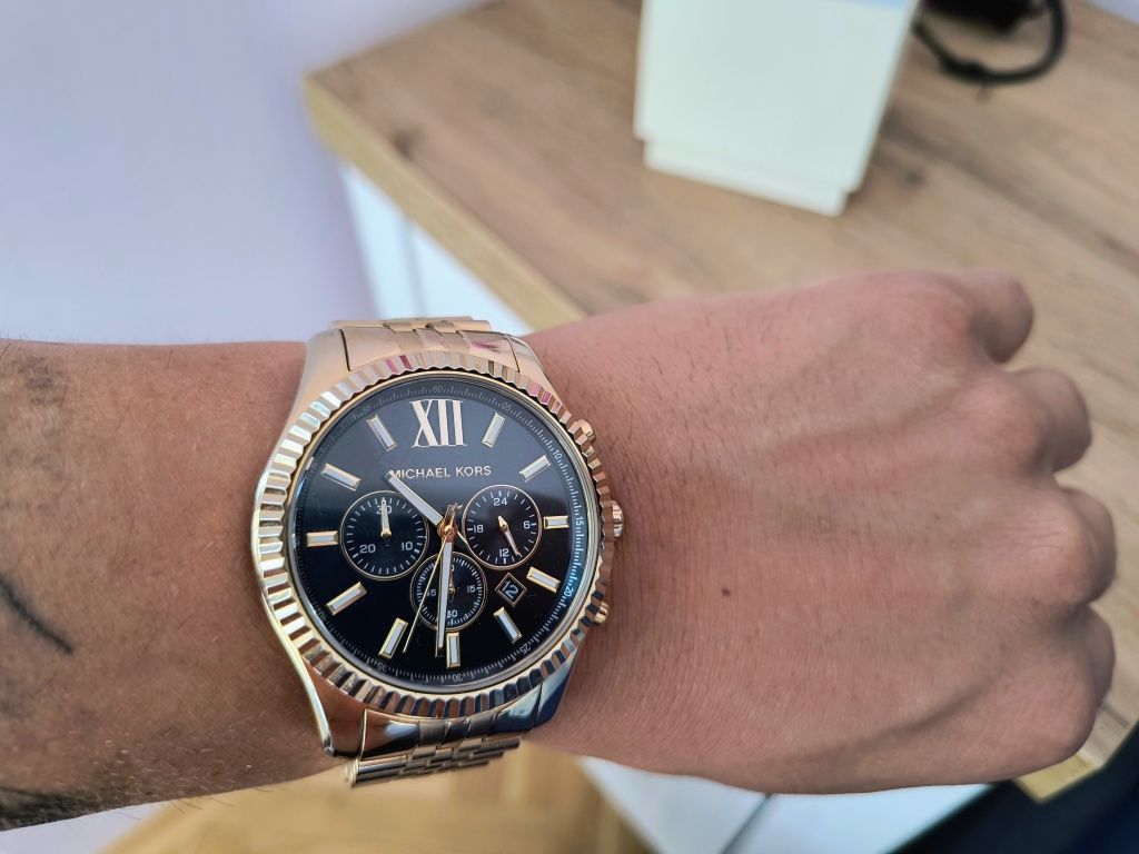 Часовник Michael Kors