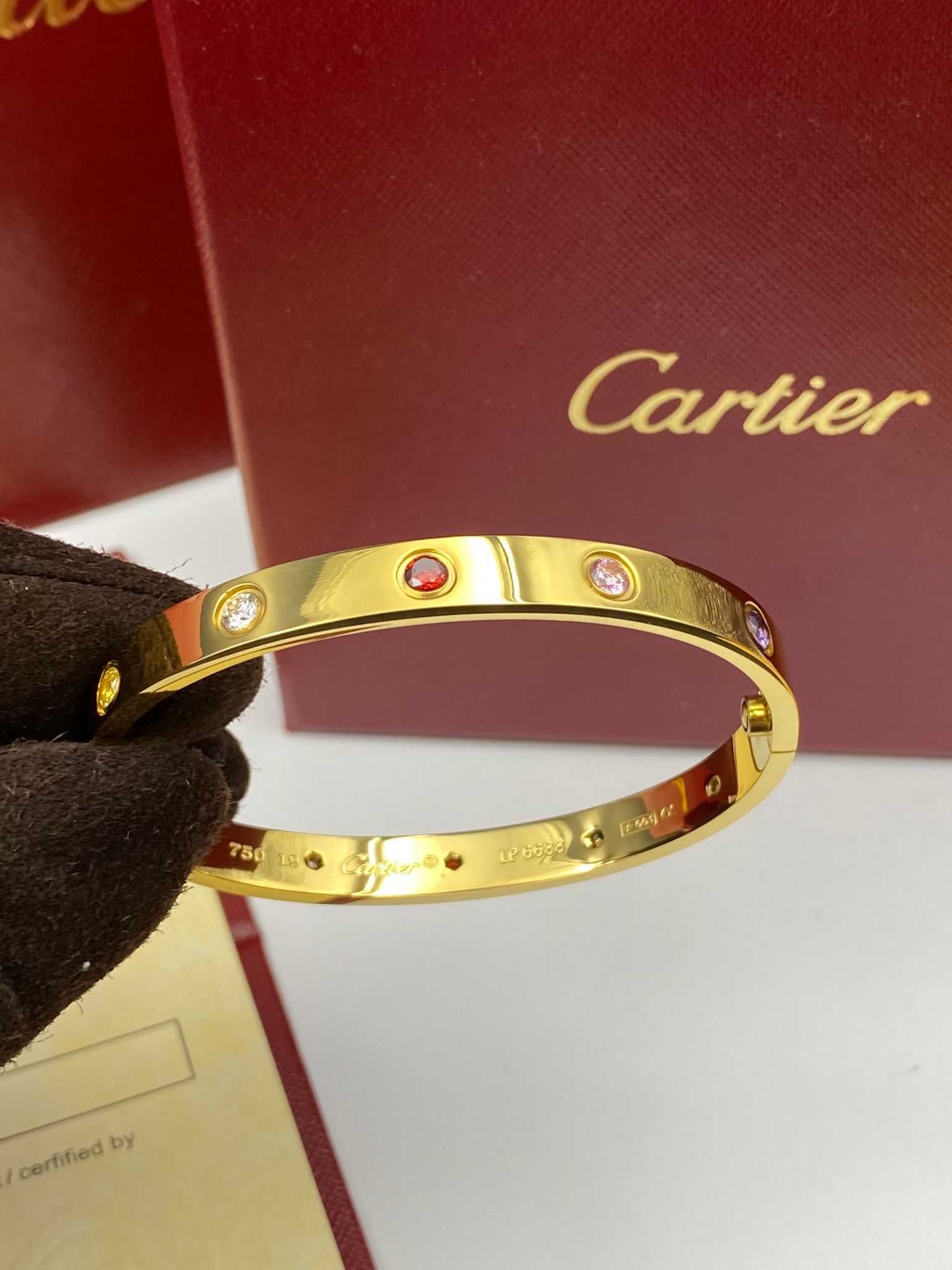 Brățară Cartier LOVE 19 Gold 750 10 Diamonds