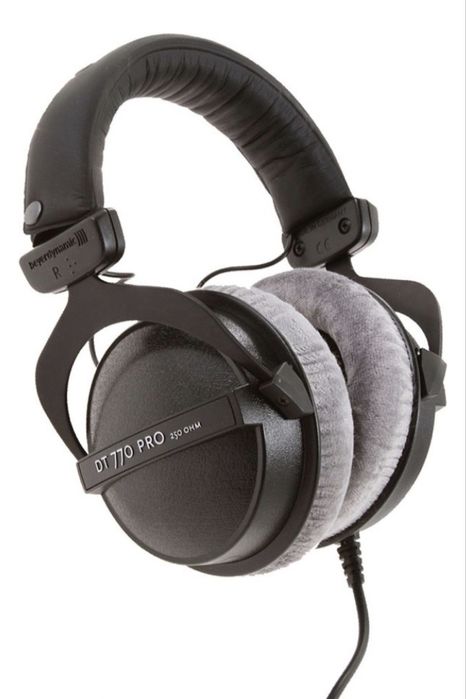 Наушники Beyerdynamic DT 770 Pro (250 Ohm) черный