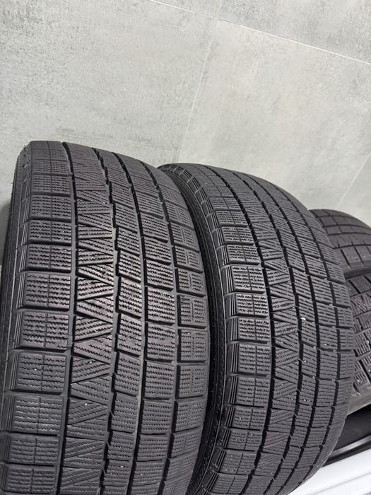 Шины 235/45/18 почти новый, 2024 зимой покупали, находится в Алмате, Н
