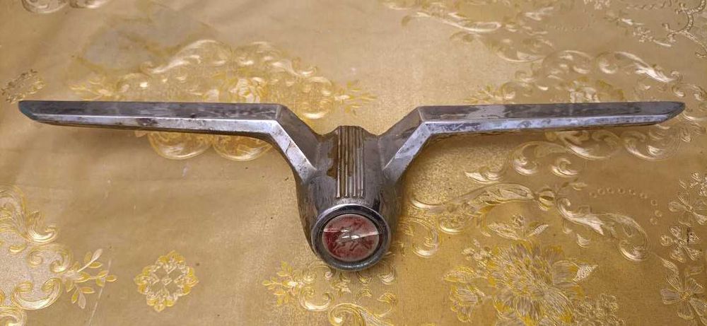 Эмблема - накладка "Птичка" на ГАЗ-21