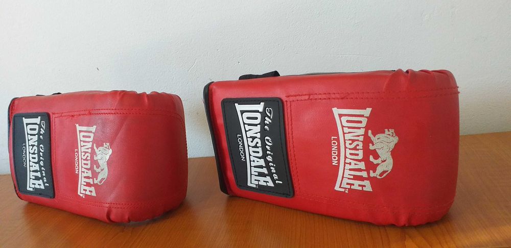 Manusi de box Lonsdale