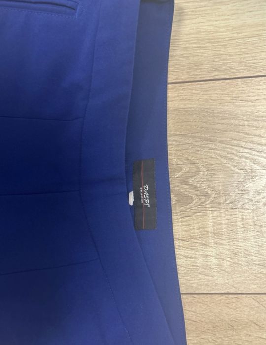 Pantaloni eleganti, marime M