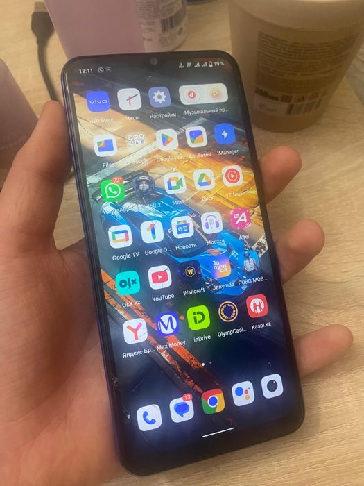 Vivo Y21 на 64 Гб немного трещин