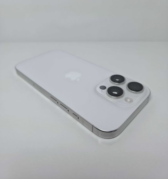 iPhone 16 Pro 256GB Titanium White