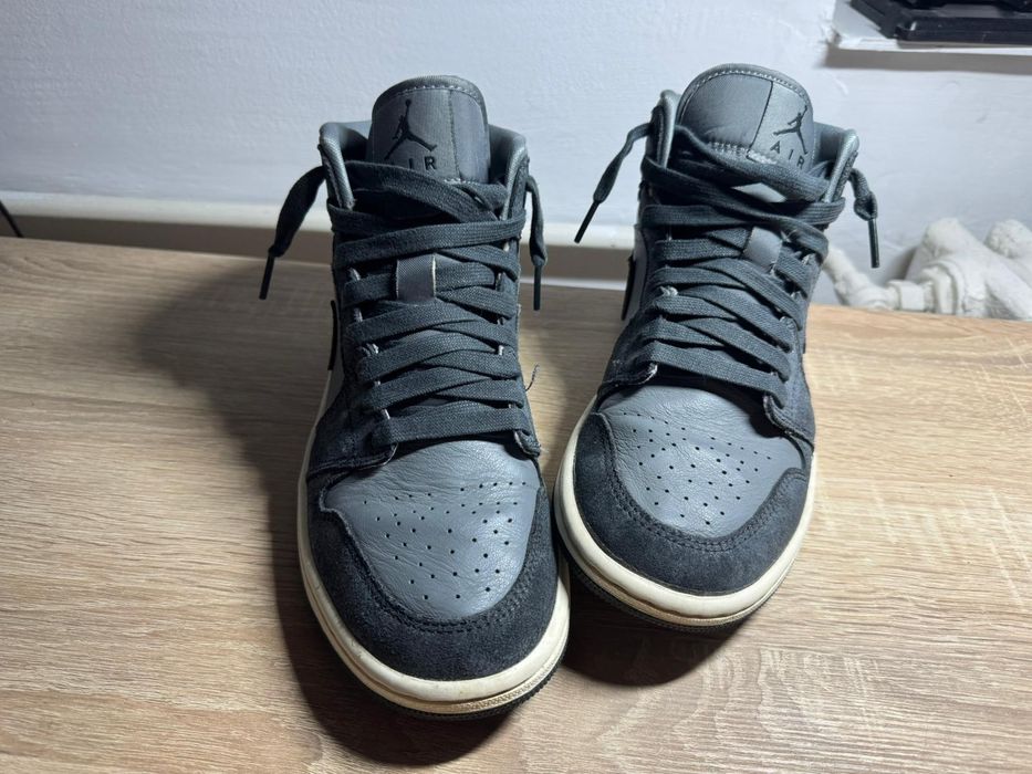 Air Jordan 1 Mid