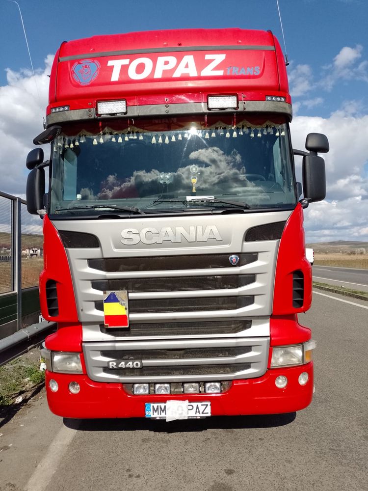 Ansamblu Scania R440 + trailer