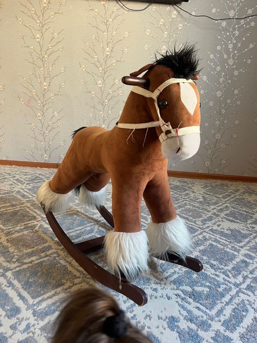 Игрушка ат сатылады