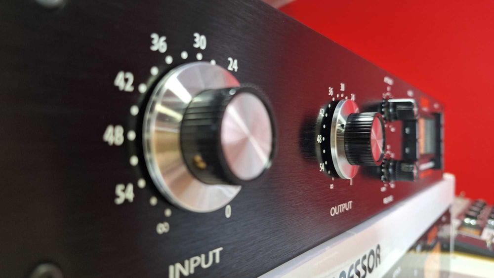 Warm Audio WA-76D   Compressor Analog