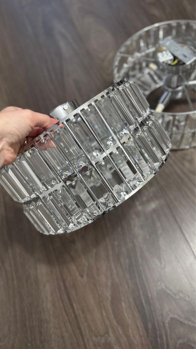 2 candelabre, in stare foarte buna