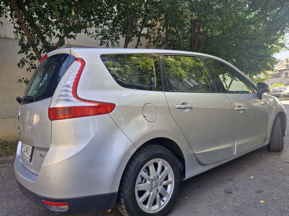 Renault Grand Scenic III 7 Locuri 1.9 dCi 131CP 6+1 trepte manual
