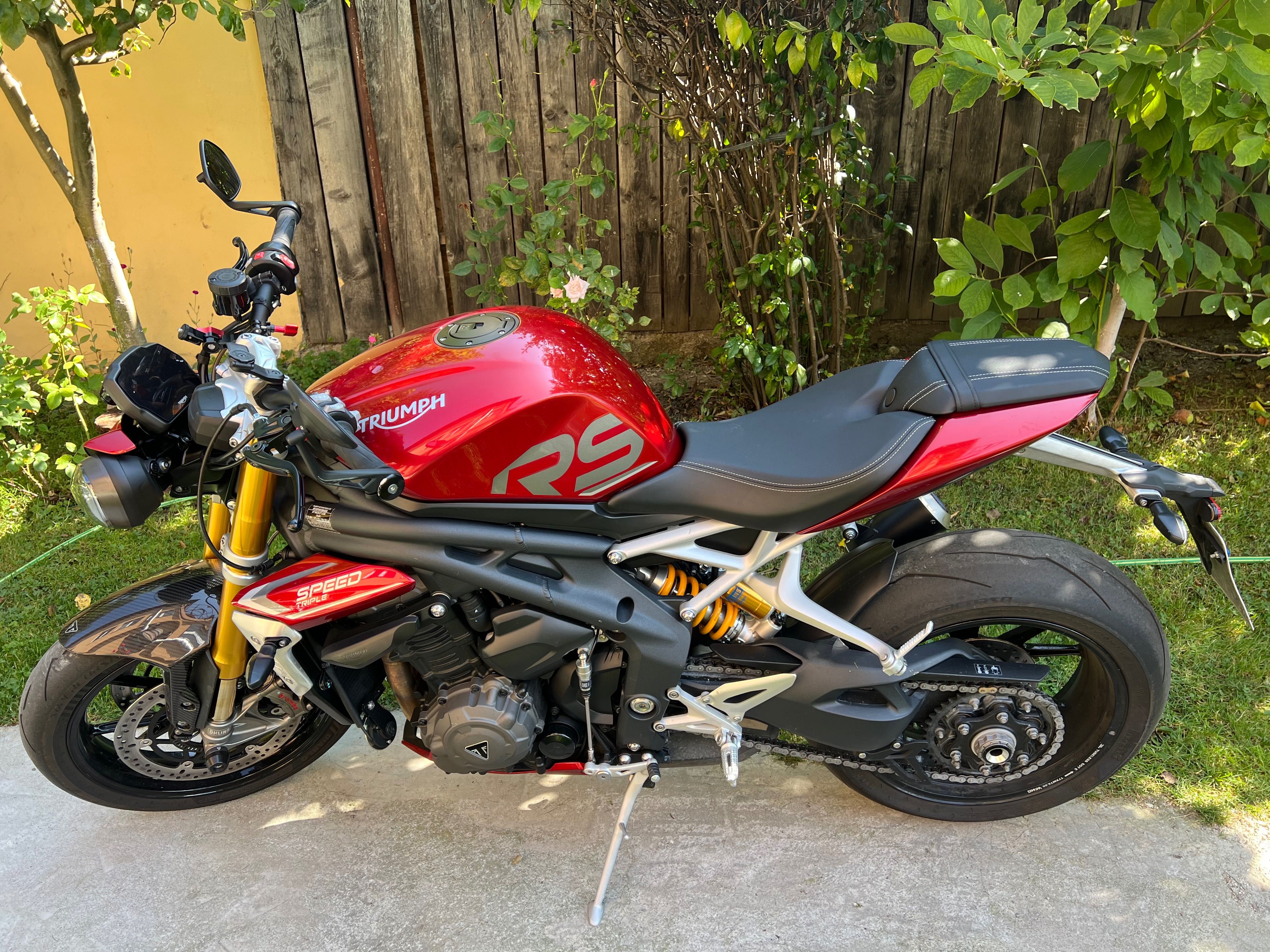 Vând Triumph Speed Triple 1200 RS Carnival Red