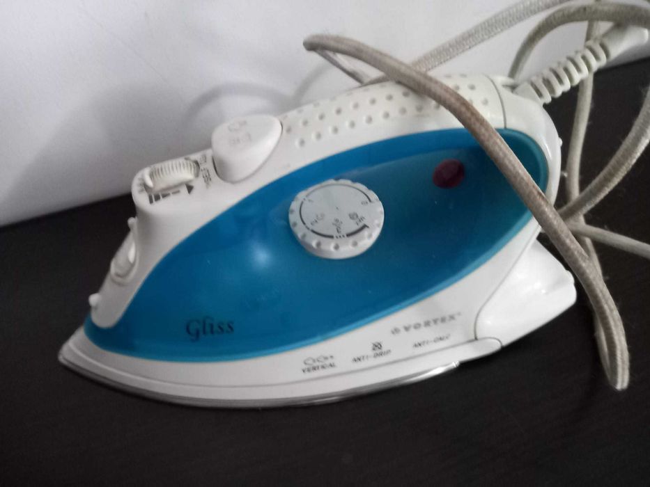 Fier de calcat VORTEX,2000W