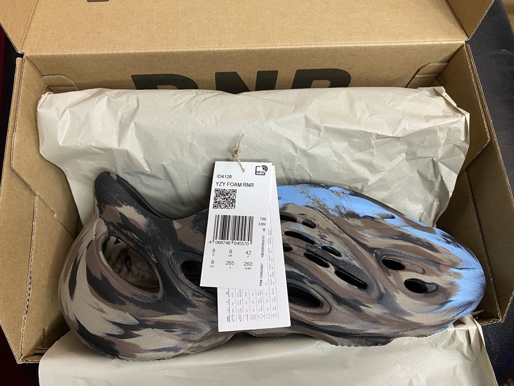 Yeezy Foam RNNR 42 цветове - MX Cinder, Onyx, Clay Taupe, Mineral Blue