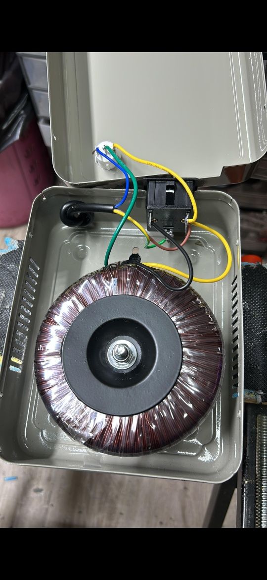 Transformator 220v la 110v,convertor
