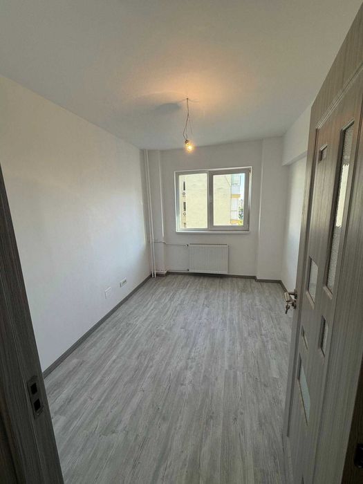 Apartament 3 camere complet renovat-Pantelimon