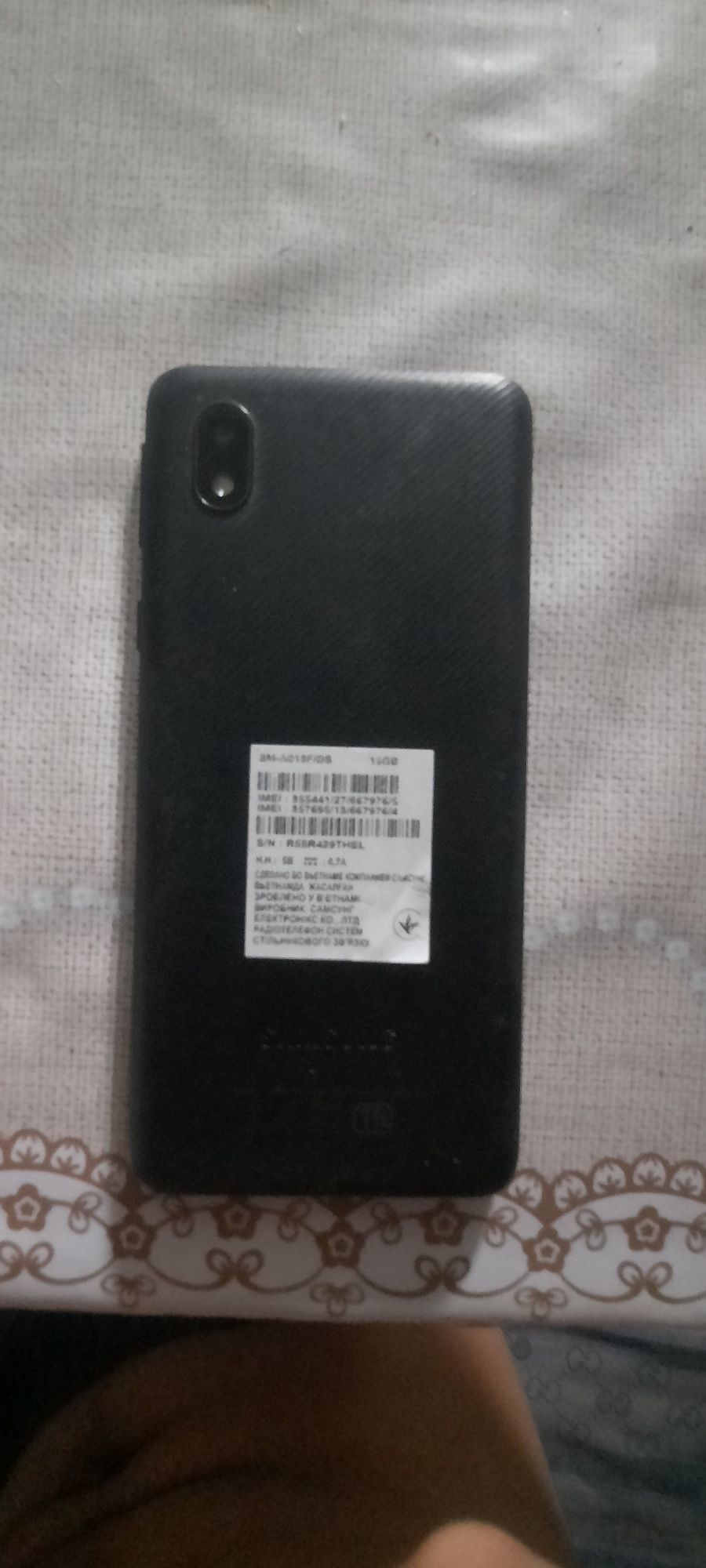 Samsung galaxy A01  16 gb karobka dokument bor telifon ideal