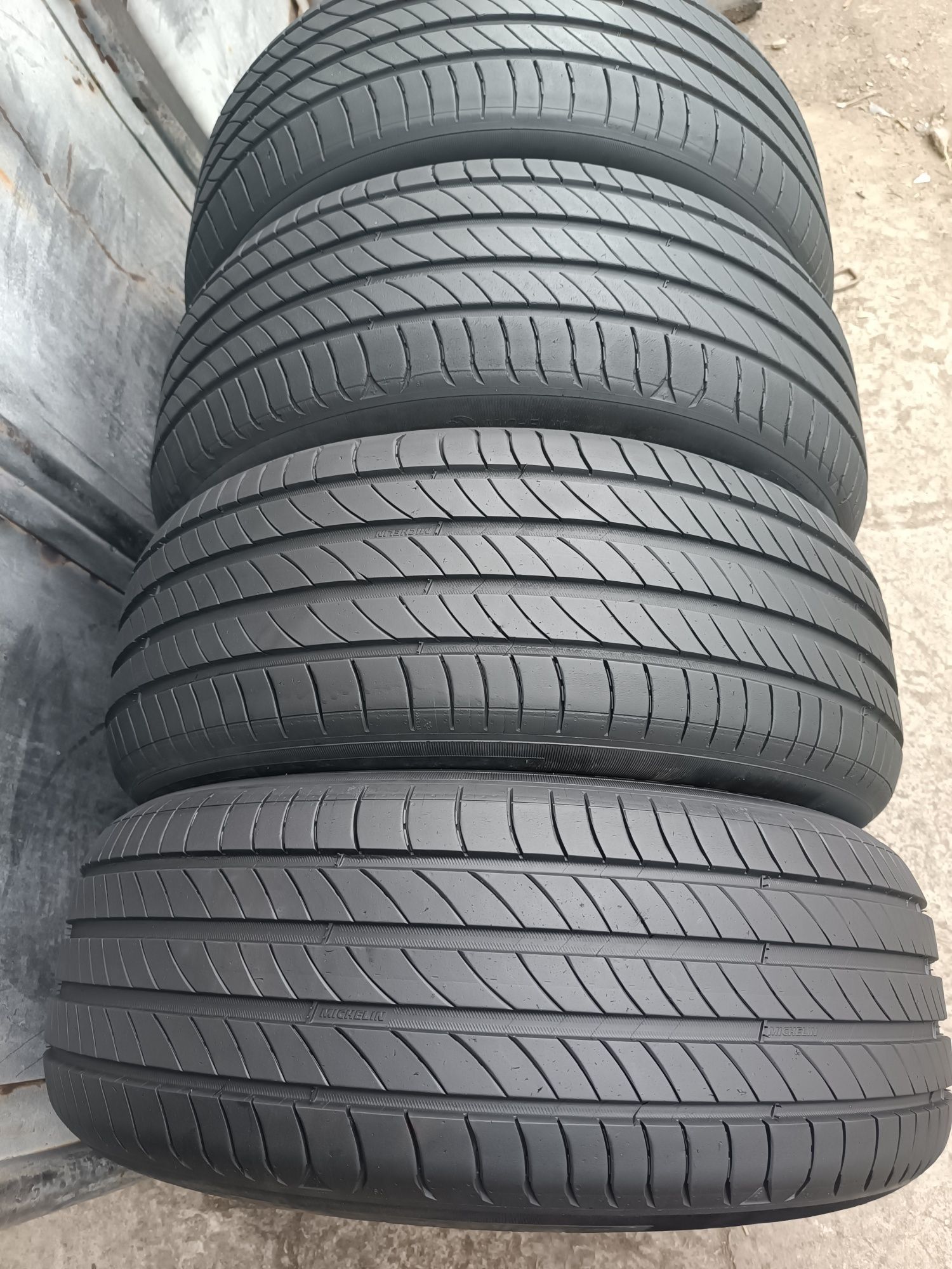 205/55/16 Michelin Дот 2522