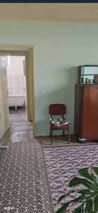 Apartament Calea București 4/4 cu acoperiș