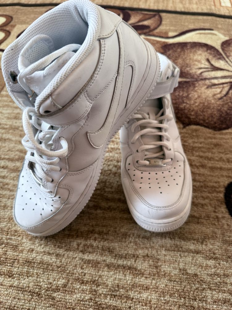 Nike air force 1 Mid