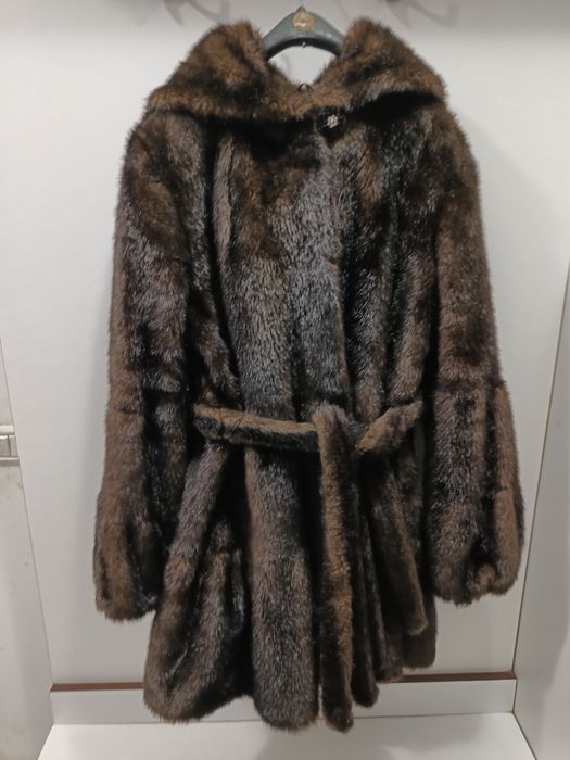 Haina de blana elegantă ecologica maro cu gluga