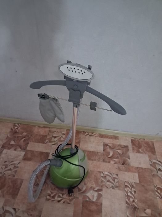 Продается паровой утюг