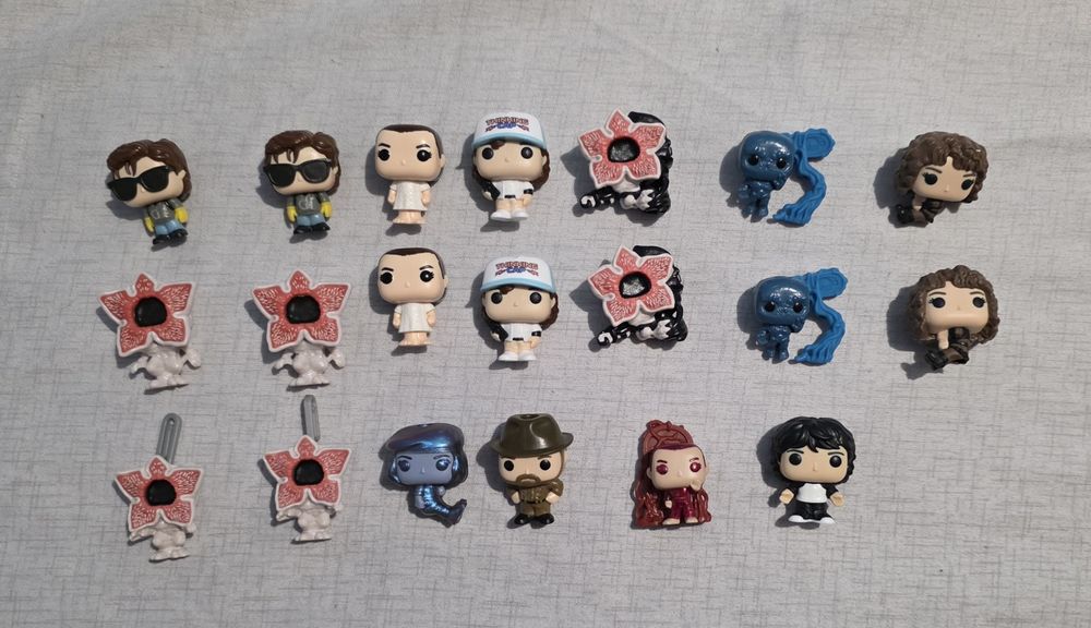 Stranger things kinder joy