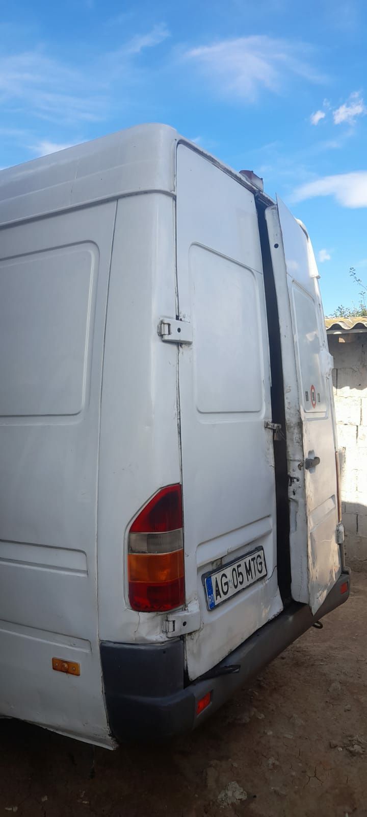 Dezmebrez  mercedes sprinter 313 2.2 diesel grup puncte arcuri roti